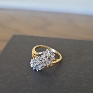 Vintage 14K Yellow Gold and Diamond Cluster Cocktail Ring - Size 8 1/2